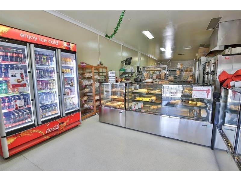 210 210A & 210B Deakin Avenue, Mildura VIC 3500