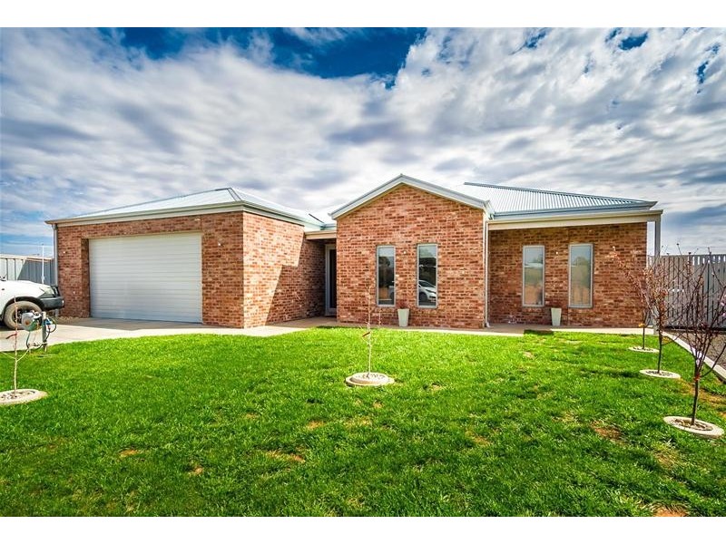 3 Pianta Parade, Irymple VIC 3498