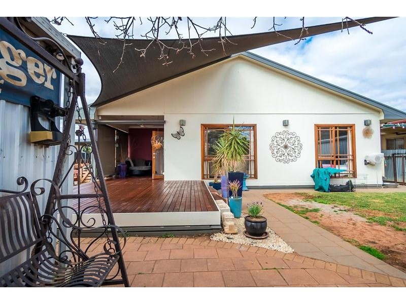 11 Oak Avenue, Mildura VIC 3500