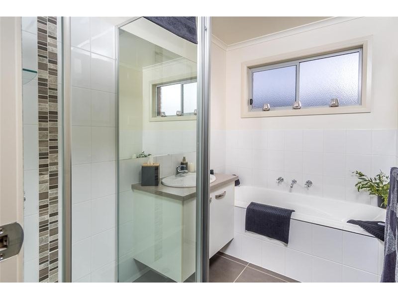 24 Lizlee Drive, Mildura VIC 3500