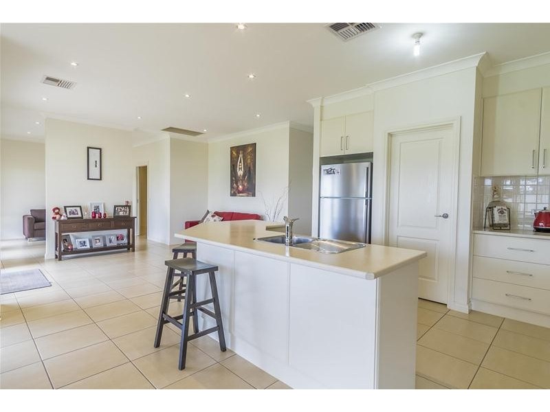 29 Derna Road, Robinvale VIC 3549