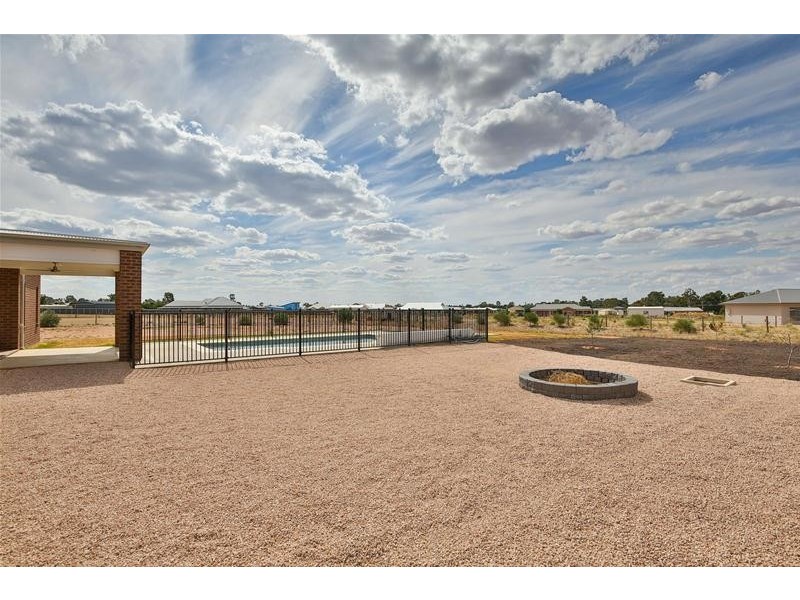 3262 Eleventh Street, Nichols Point VIC 3501