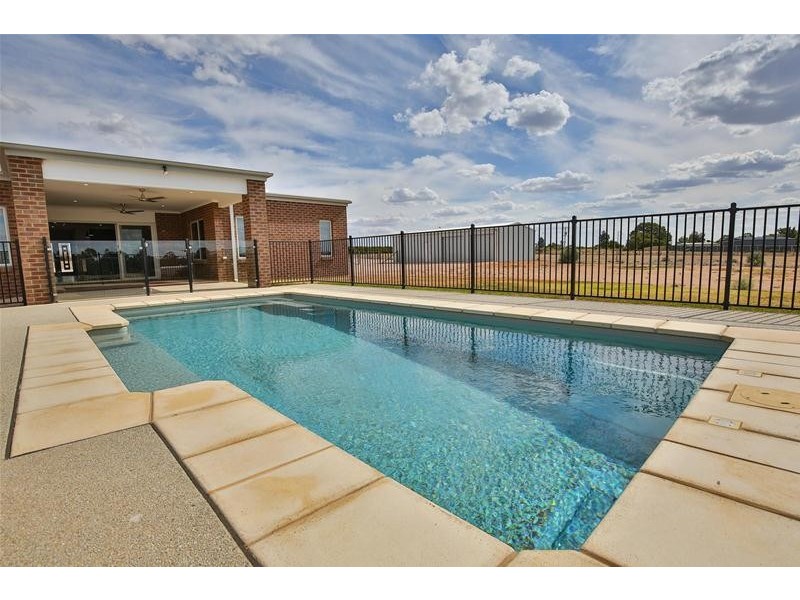 3262 Eleventh Street, Nichols Point VIC 3501