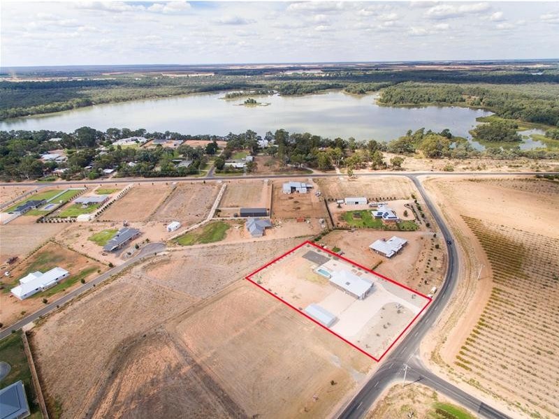 3262 Eleventh Street, Nichols Point VIC 3501