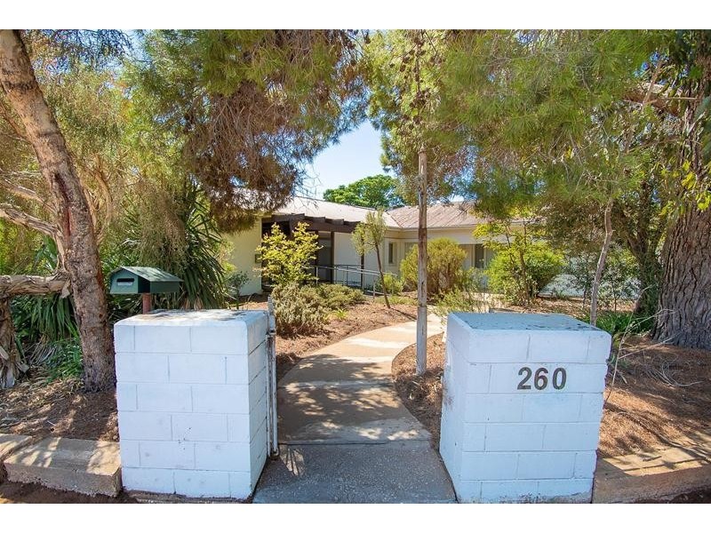 260 Deakin Avenue, Mildura VIC 3500