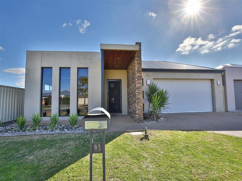 93 Dyar Avenue, Mildura VIC 3500