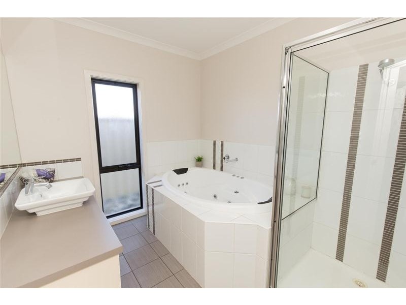 93 Dyar Avenue, Mildura VIC 3500
