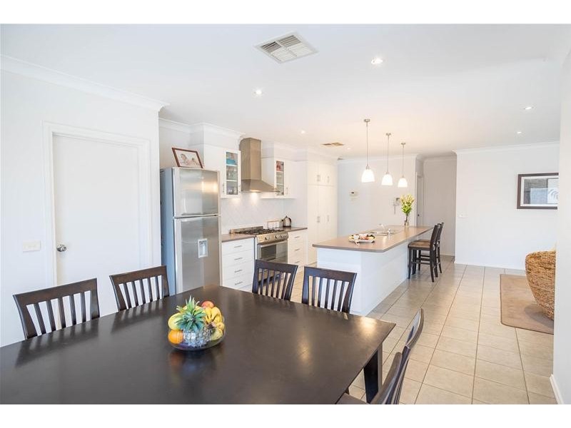 24 Leichhardt Drive, Mildura VIC 3500