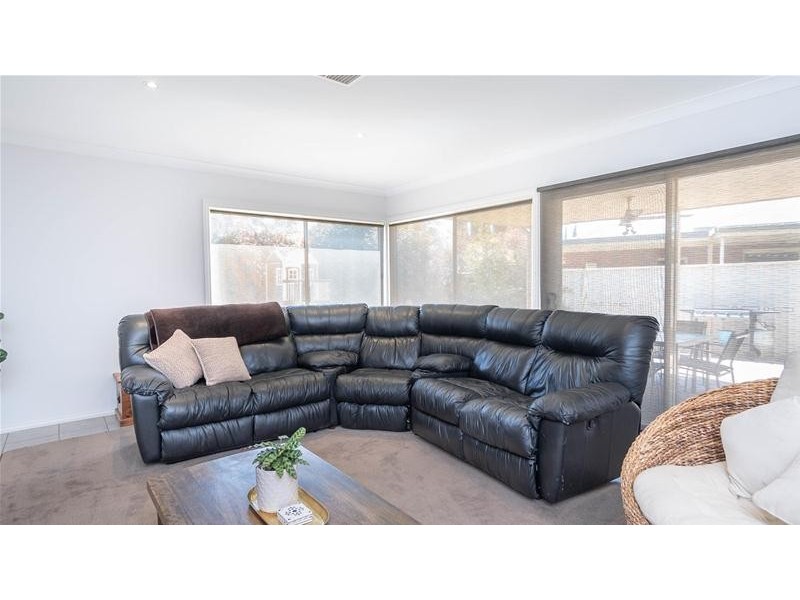 24 Leichhardt Drive, Mildura VIC 3500