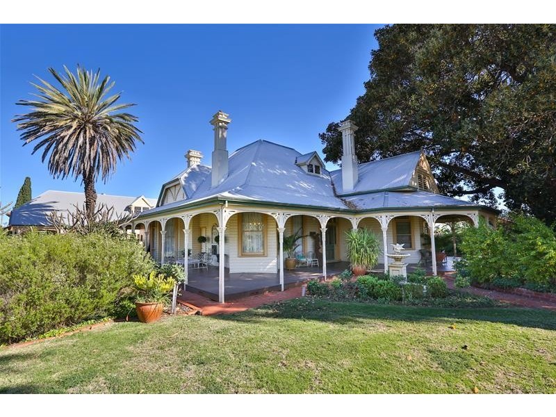 2 Chaffey Avenue, Mildura VIC 3500