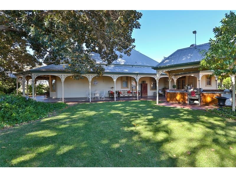 2 Chaffey Avenue, Mildura VIC 3500