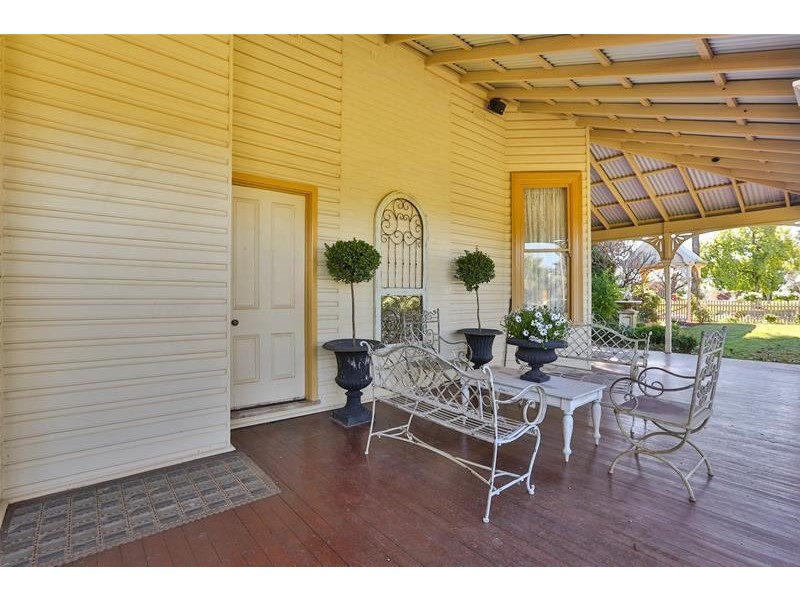 2 Chaffey Avenue, Mildura VIC 3500