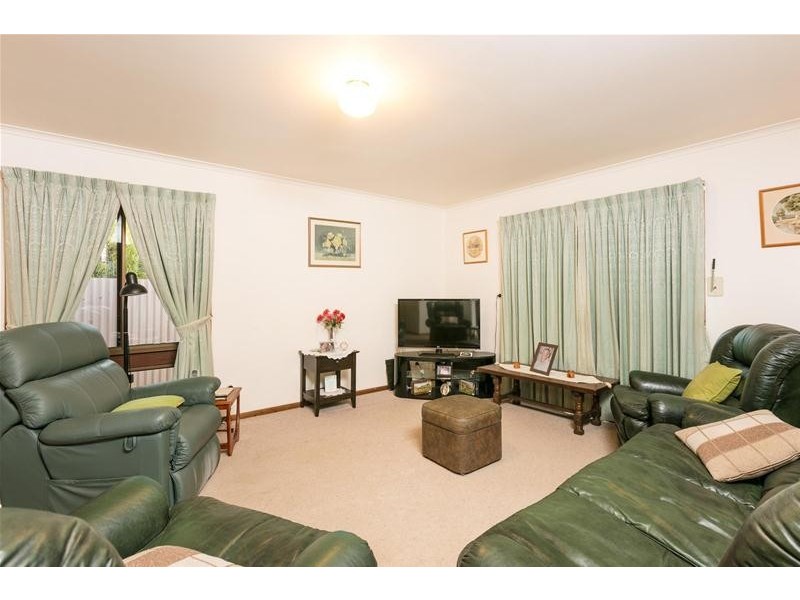 27 Kurrajong Street, Red Cliffs VIC 3496