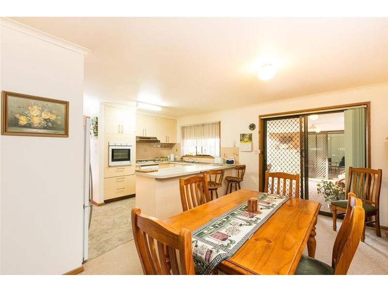 27 Kurrajong Street, Red Cliffs VIC 3496