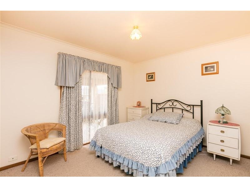 27 Kurrajong Street, Red Cliffs VIC 3496