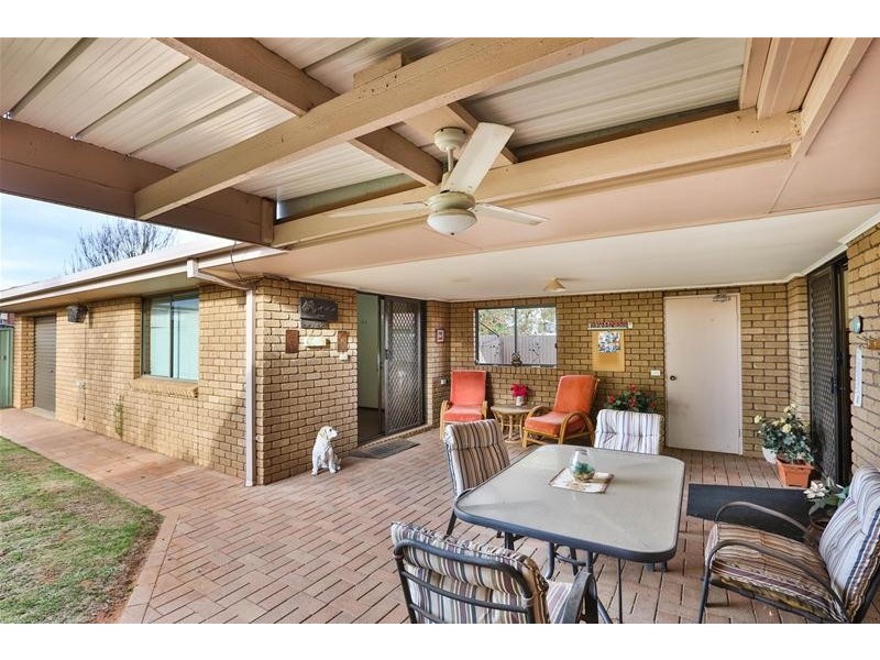 27 Kurrajong Street, Red Cliffs VIC 3496