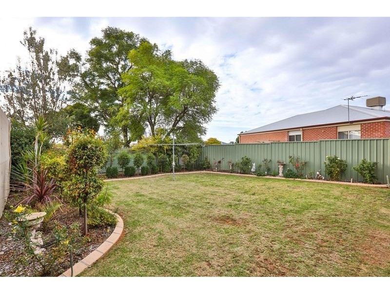 27 Kurrajong Street, Red Cliffs VIC 3496