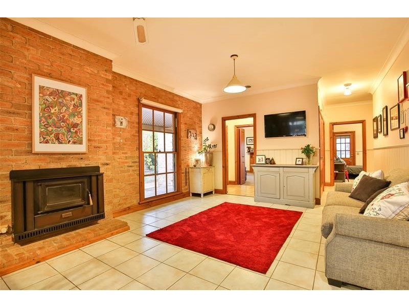 9 Rodwells Road, Birdwoodton VIC 3505