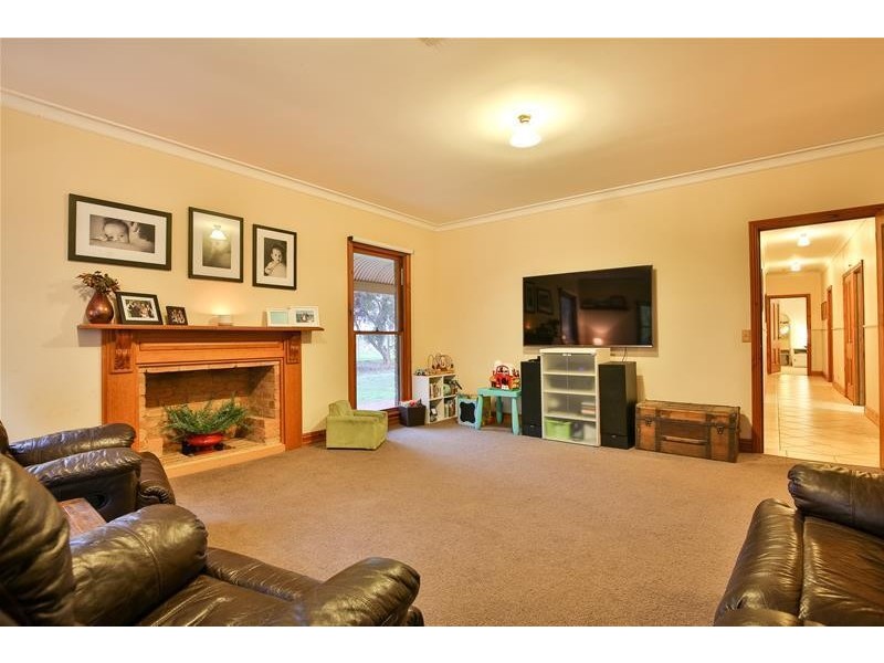 9 Rodwells Road, Birdwoodton VIC 3505