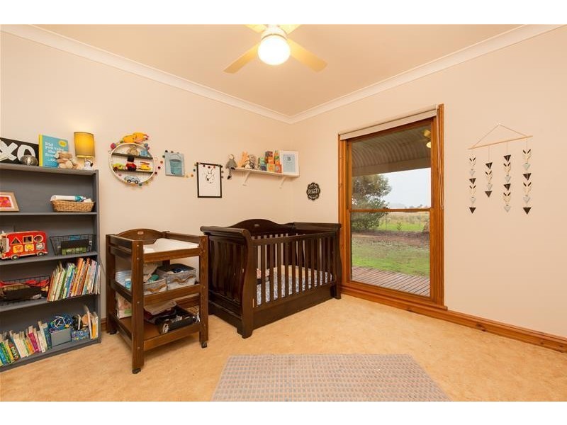 9 Rodwells Road, Birdwoodton VIC 3505