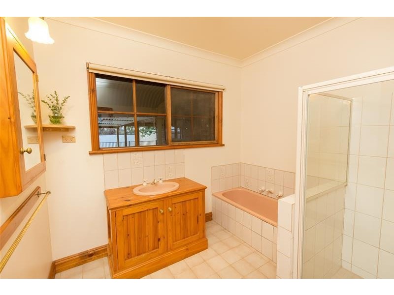 9 Rodwells Road, Birdwoodton VIC 3505