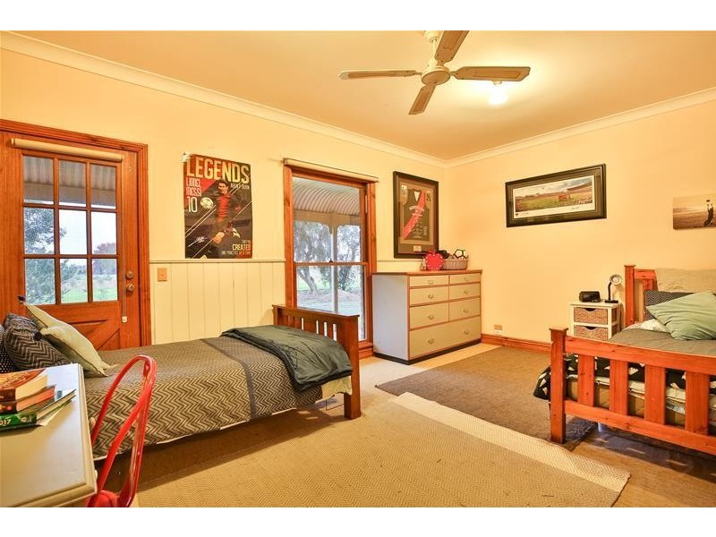 9 Rodwells Road, Birdwoodton VIC 3505