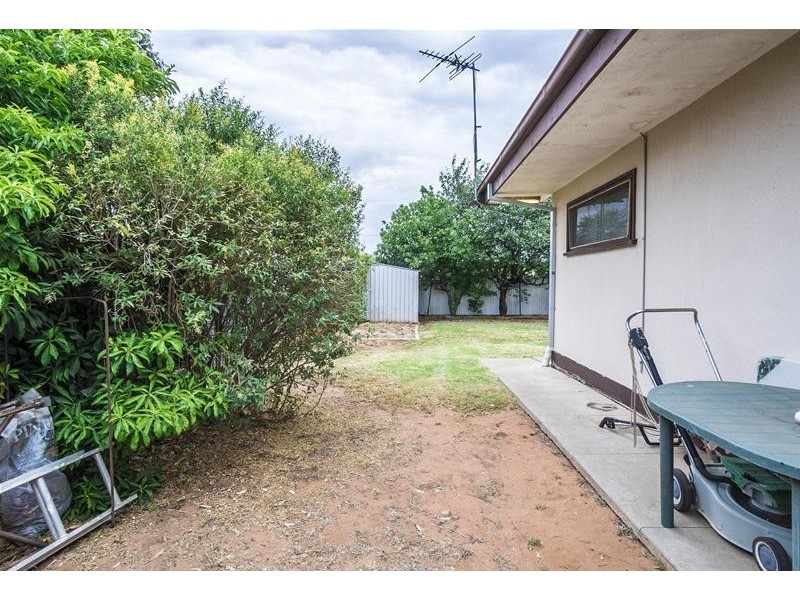 11 Barry Avenue, Mildura VIC 3500