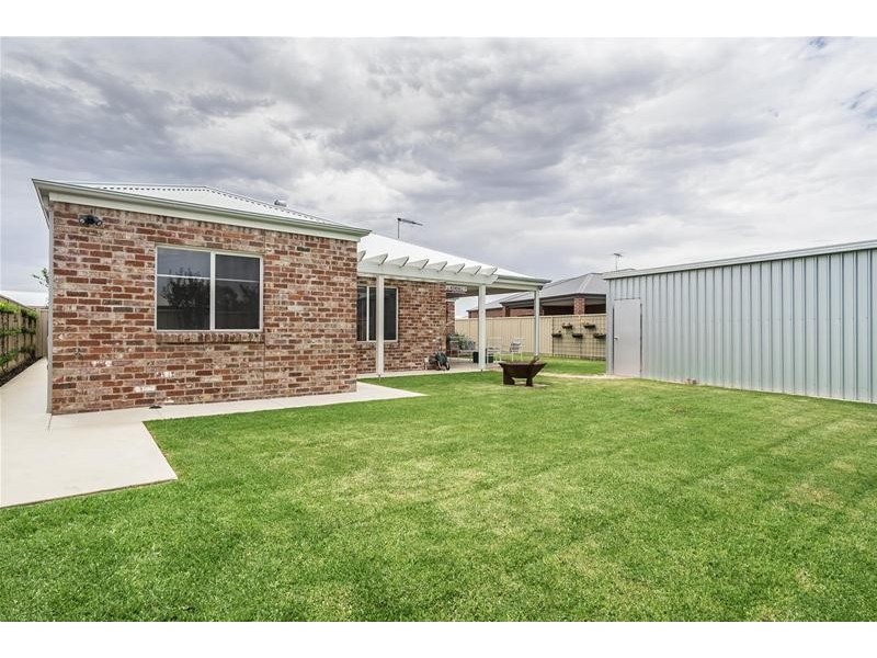 5 Hanswood Way, Mildura VIC 3500