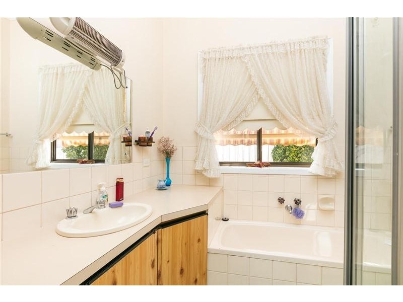 122 Magnolia Avenue, Mildura VIC 3500