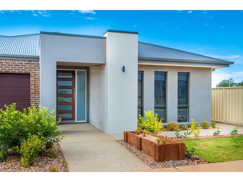 16 Cufari Drive, Red Cliffs VIC 3496