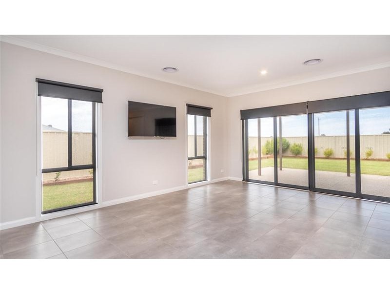 16 Cufari Drive, Red Cliffs VIC 3496