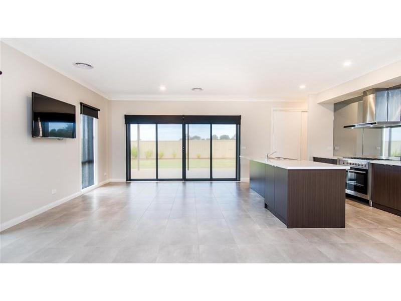 16 Cufari Drive, Red Cliffs VIC 3496