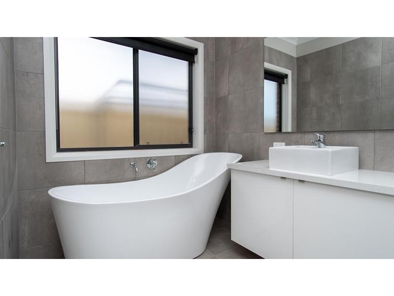 16 Cufari Drive, Red Cliffs VIC 3496