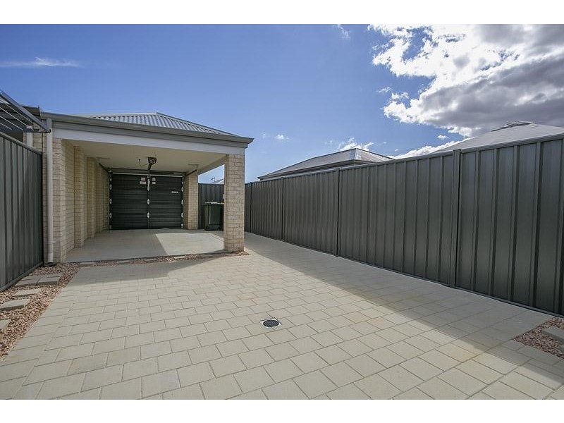 12 Nodder Lane, Banksia Grove WA 6031