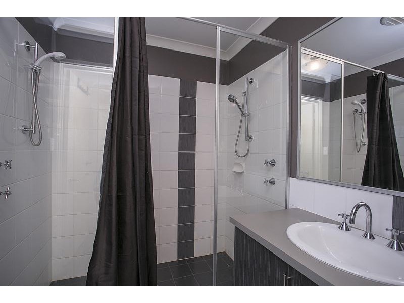 120 Kemp Street, Pearsall WA 6065