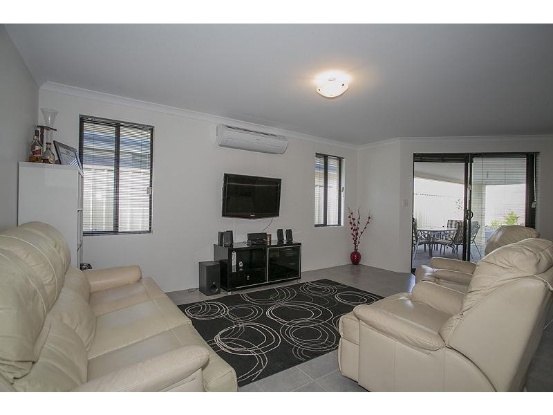 120 Kemp Street, Pearsall WA 6065