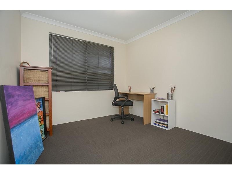 120 Kemp Street, Pearsall WA 6065