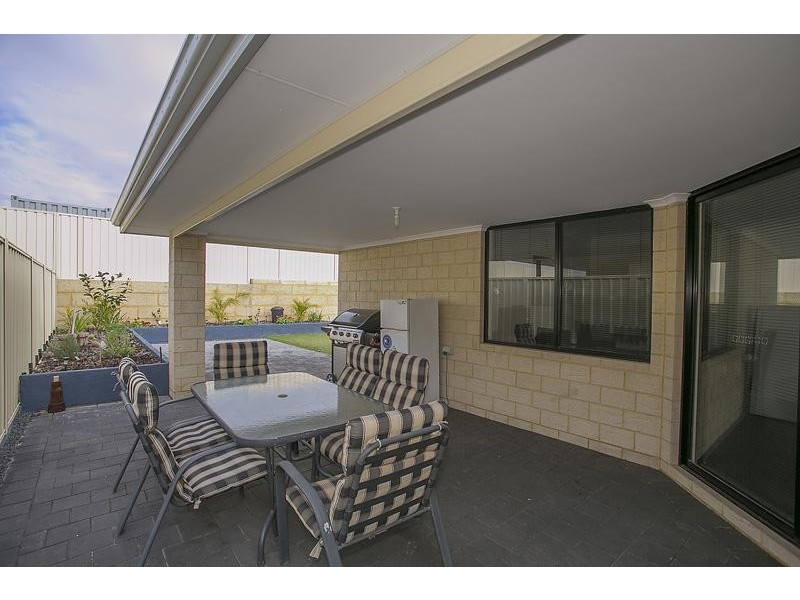 120 Kemp Street, Pearsall WA 6065