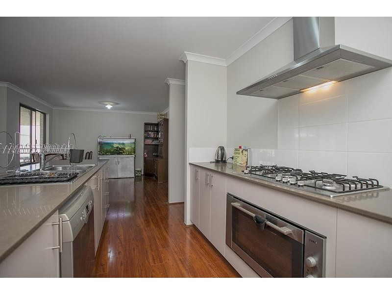 12 Hidcote Way, Pearsall WA 6065