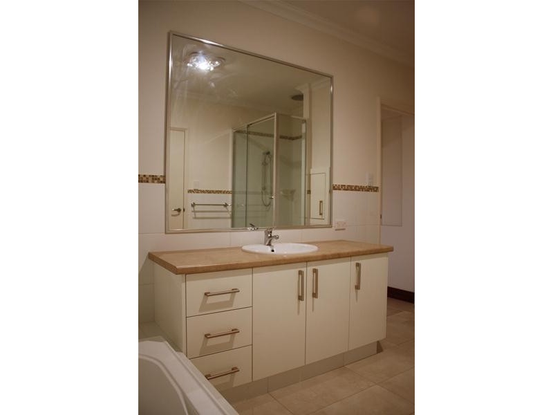 24 Matta Way, Pearsall WA 6065