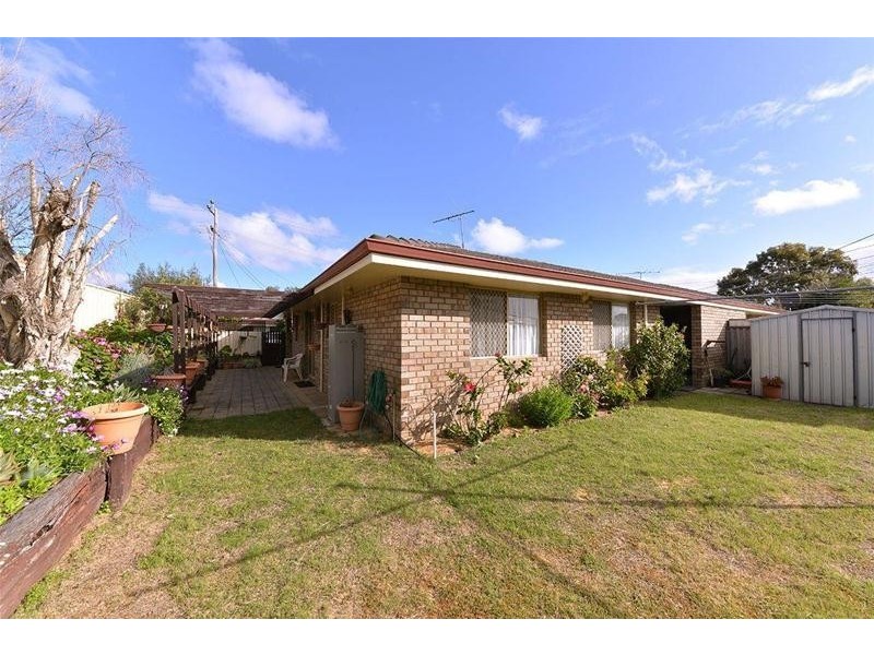 4B Blaxland Way, Padbury WA 6025