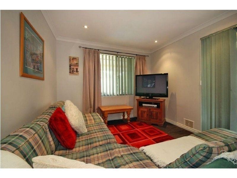 35 Frond Circuit, Banksia Grove WA 6031