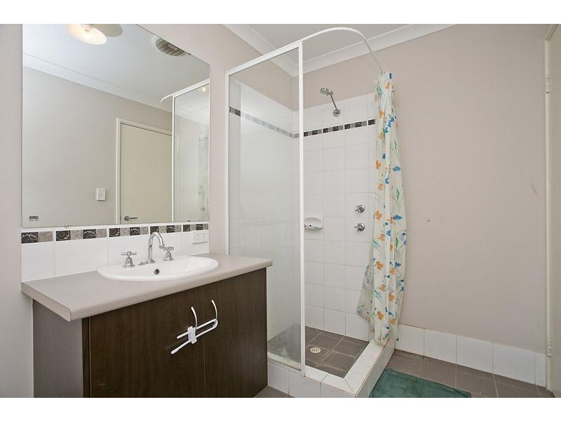 84 Kurrajong Boulevard, Banksia Grove WA 6031