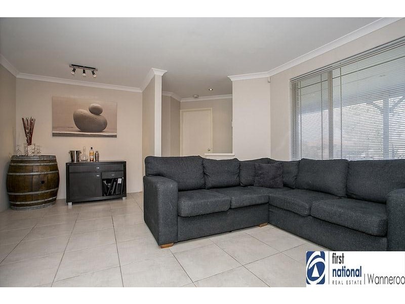 10 Mistletoe Drive, Banksia Grove WA 6031