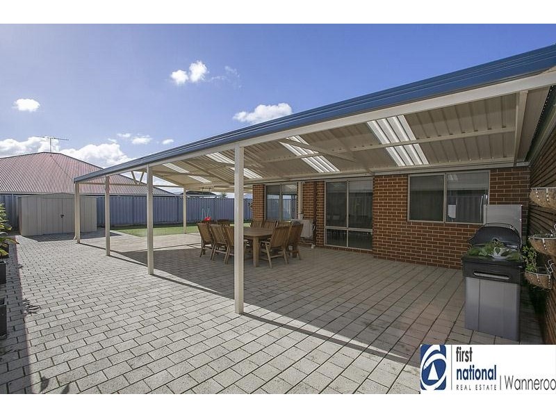 10 Mistletoe Drive, Banksia Grove WA 6031
