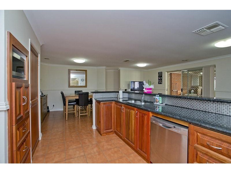 27 Jacob Close, Wanneroo WA 6065