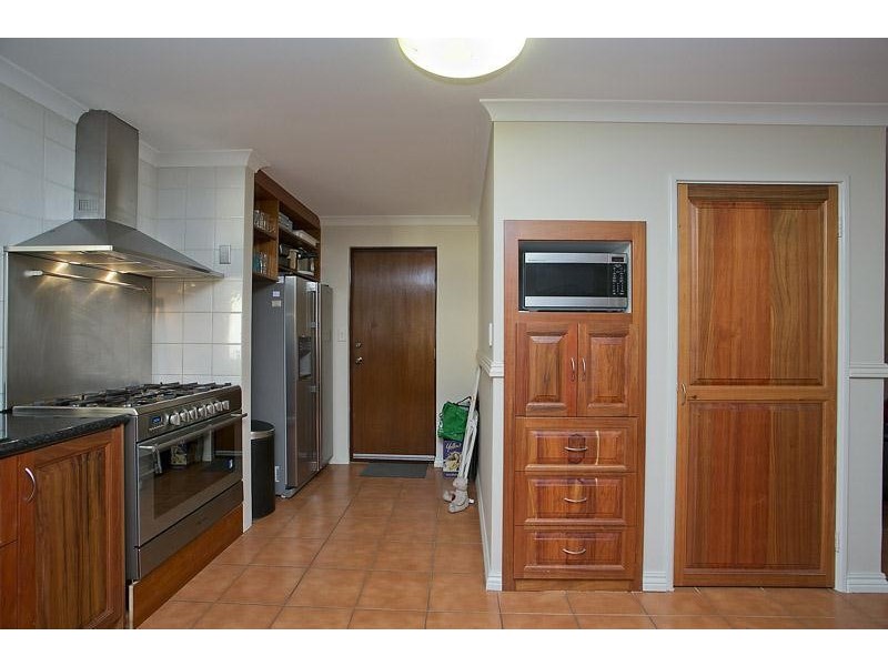 27 Jacob Close, Wanneroo WA 6065