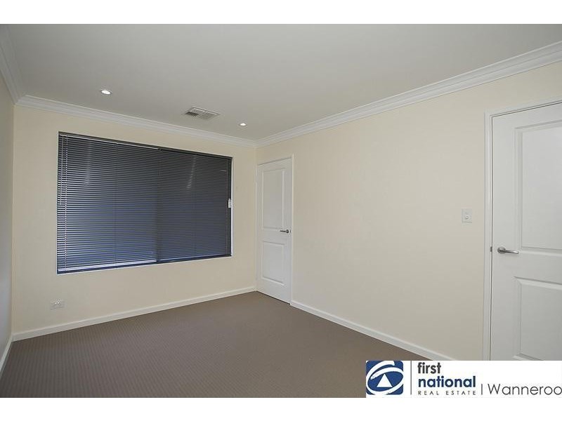 4 Covent Fairway, Pearsall WA 6065