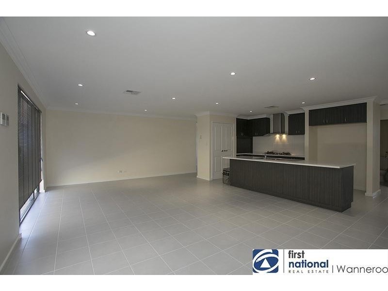 4 Covent Fairway, Pearsall WA 6065