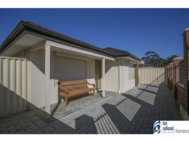 27 Fairvale Bend, Madeley WA 6065